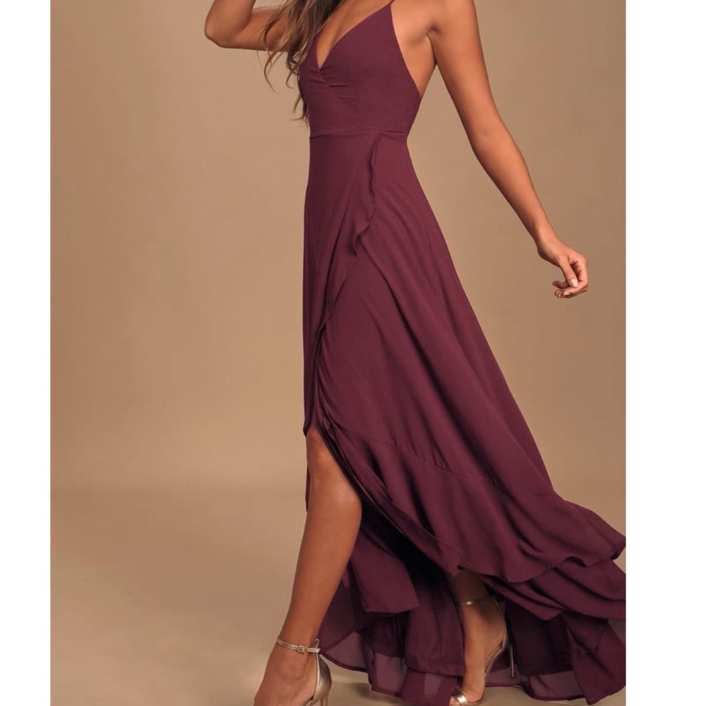 Lulus beautiful maroon gown worn once for pictures